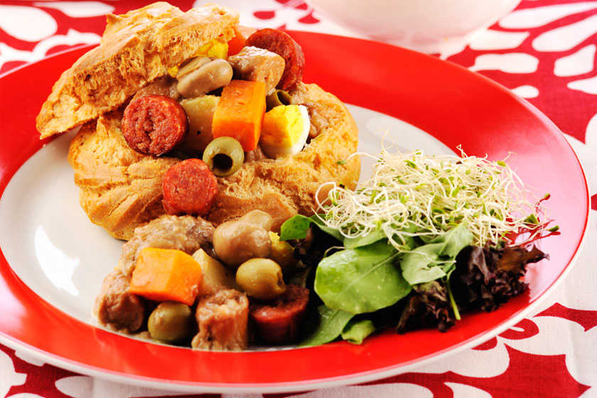 Savory Chicken Pastel Puffs