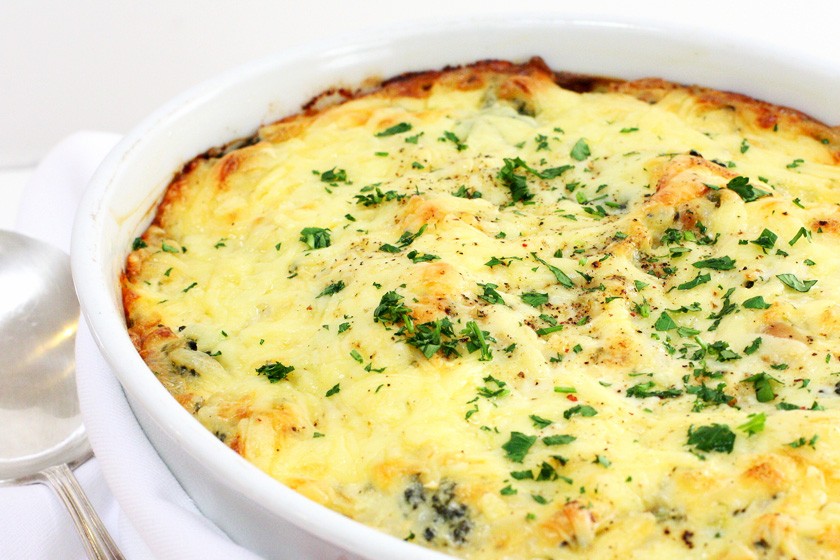 Broccoli Soup with Cheddar Crust