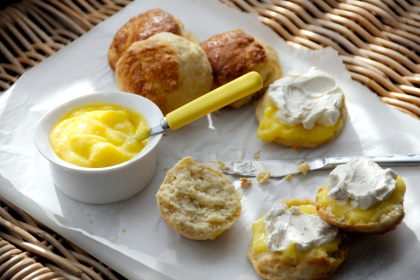 Sultana Scones with Lemon Curd