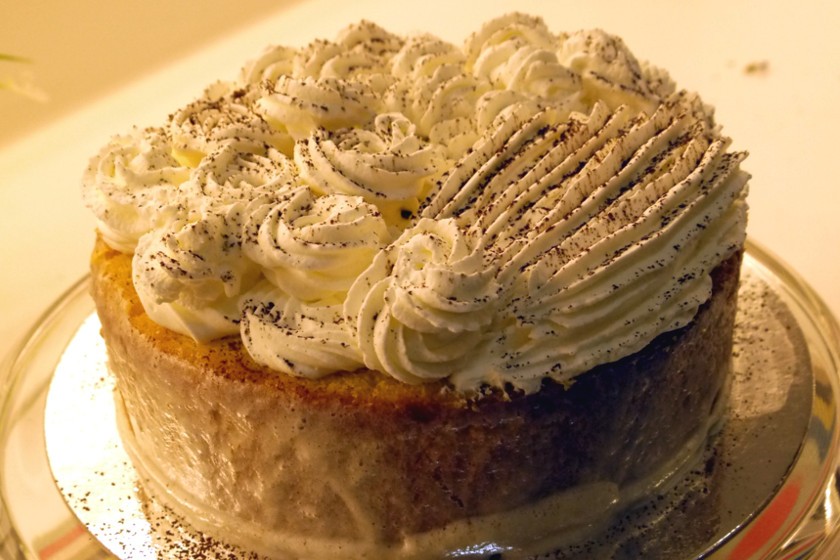 Milky Sponge Cake with Cinnamon Sprinkles