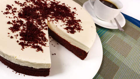 Red Velvet Cheesecake