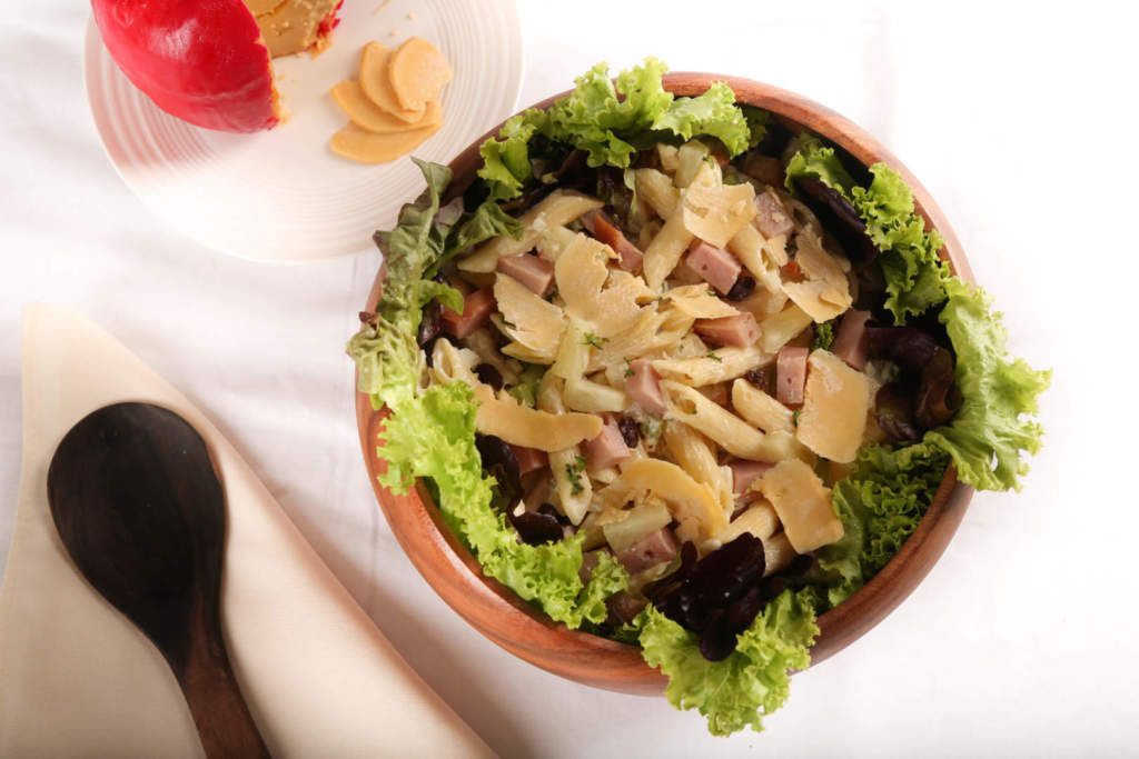 Jamon And Queso De Bola Penne Pasta Salad