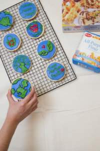 Earth Day Cornstarch Cookies