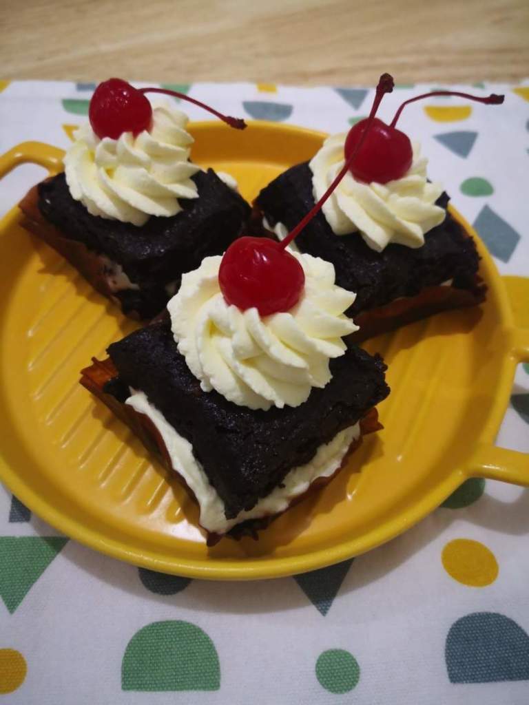 Black Forest Bars
