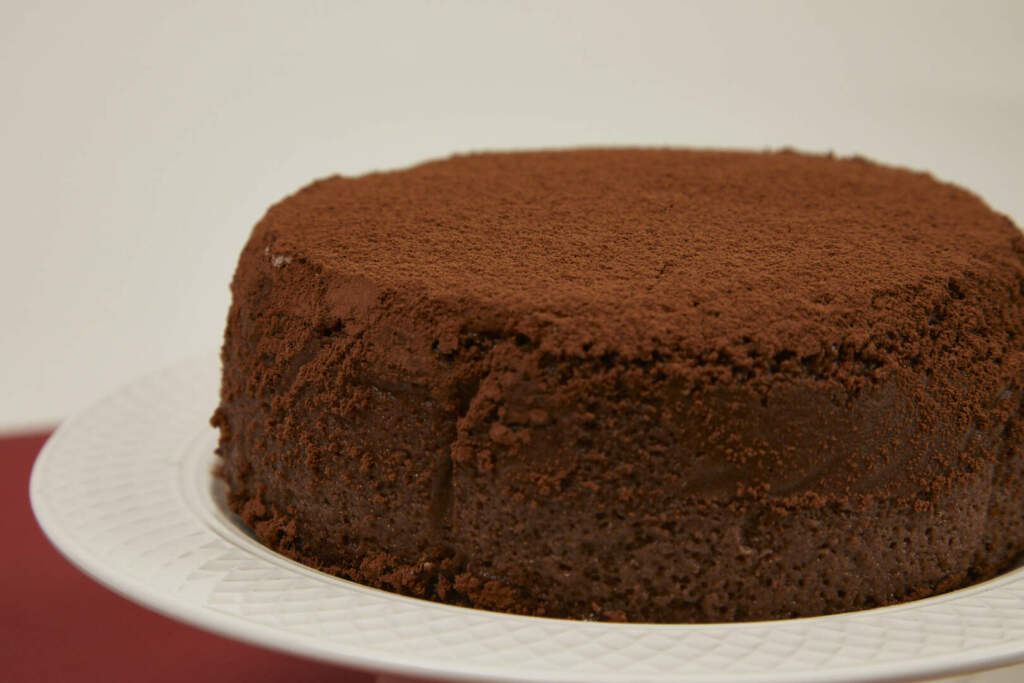 Japanese Style Chocolate Cheesecake
