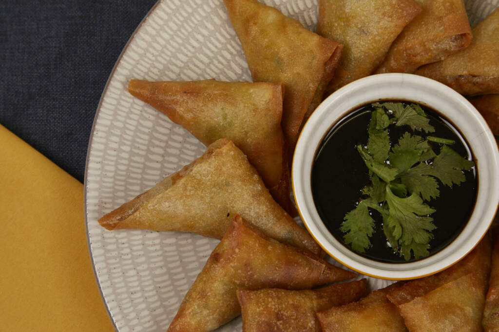 Mixed Vegetables Samosa